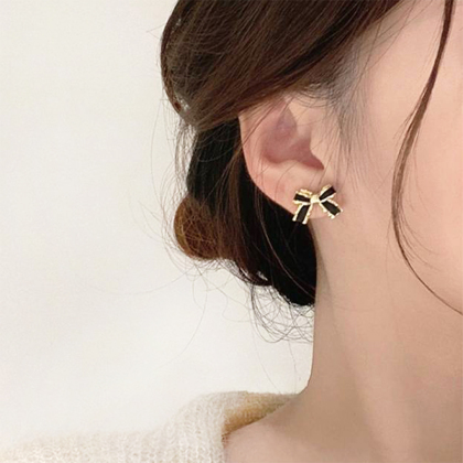 SELECT】フリルリボンピアス ピアス、イヤリング ＆ LOVE CLOSET