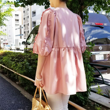ふりふりふりるのフェミニンブラウス ブラウス、シャツ ＆ LOVE