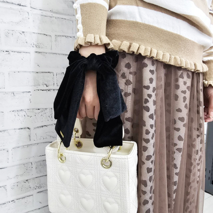 ベルベットりぼんシュシュ ブレスポニー ＆ LOVE CLOSET