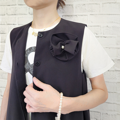 コサージュ付き女っぽジレワンピース ベスト、ジレ ＆ LOVE CLOSET