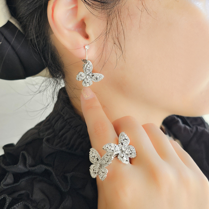 SELECT】バタフライピアス ピアス、イヤリング ＆ LOVE CLOSET