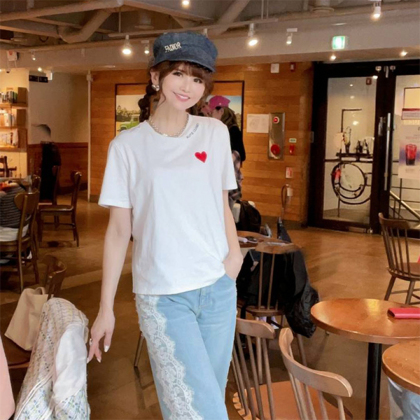 weathy ホワイト クロップドTシャツ ハート刺繍 moment+｜ハート刺繍半袖Tシャツ | Rakuten Fashion(楽天ファッション